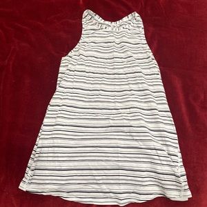 Lululemon size 6 tank open back